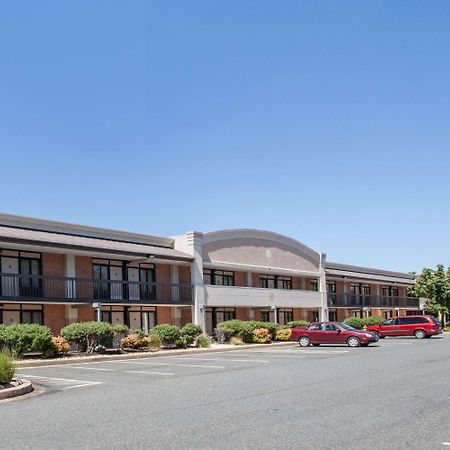 Perryville Hotel ภายนอก รูปภาพ